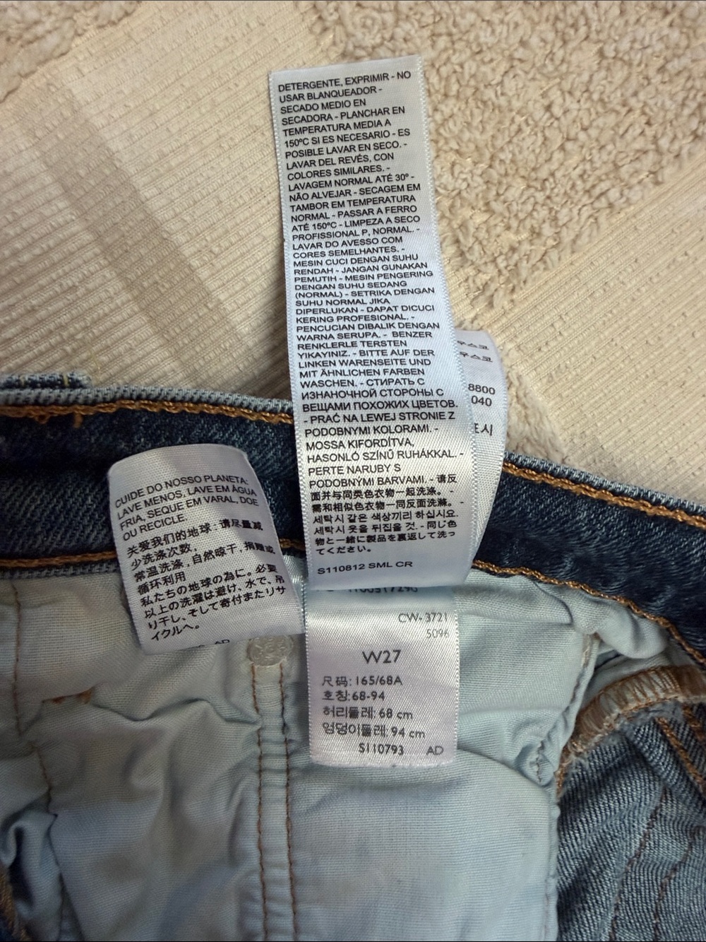 Levi's Blue Denim Raw-Hem Cutoff Shorts 27 - Picture 4 of 5